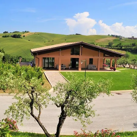 בית חווה Le Vigne Di Clementina Fabi Montedinove